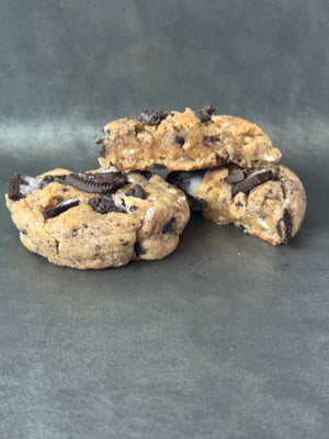 Oreo/White Chocolate Cookies - Lains Cookies